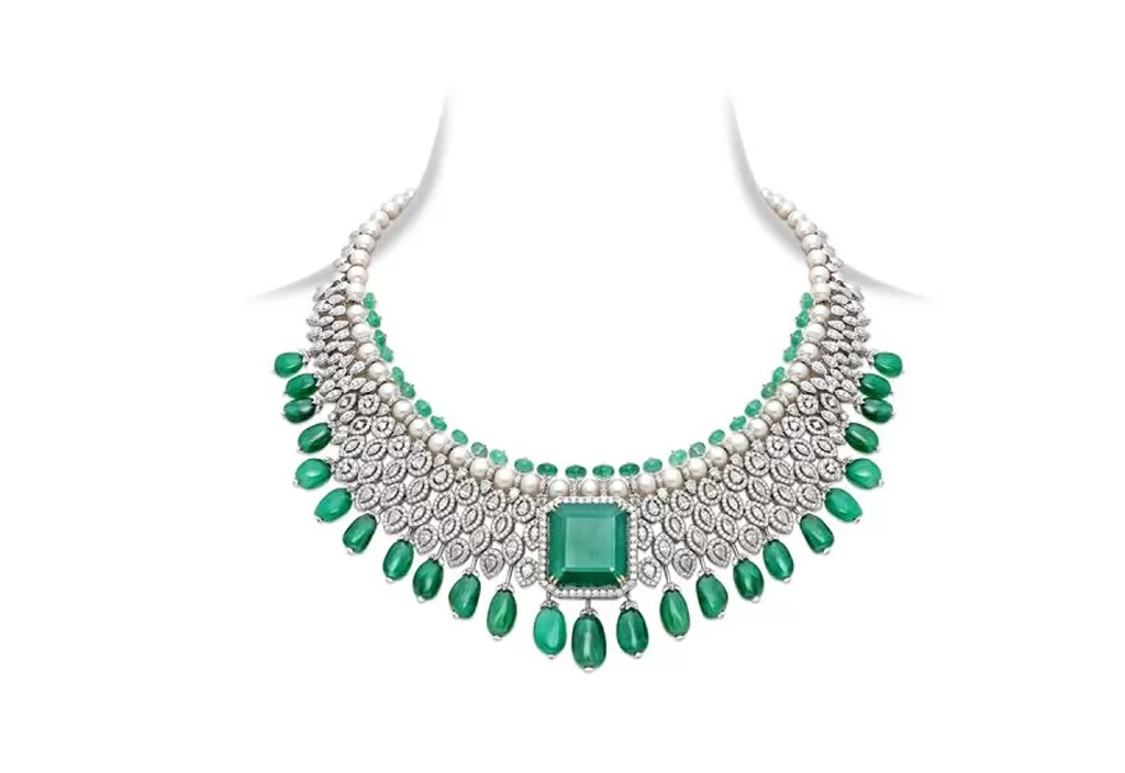 signature emerald diamond necklace