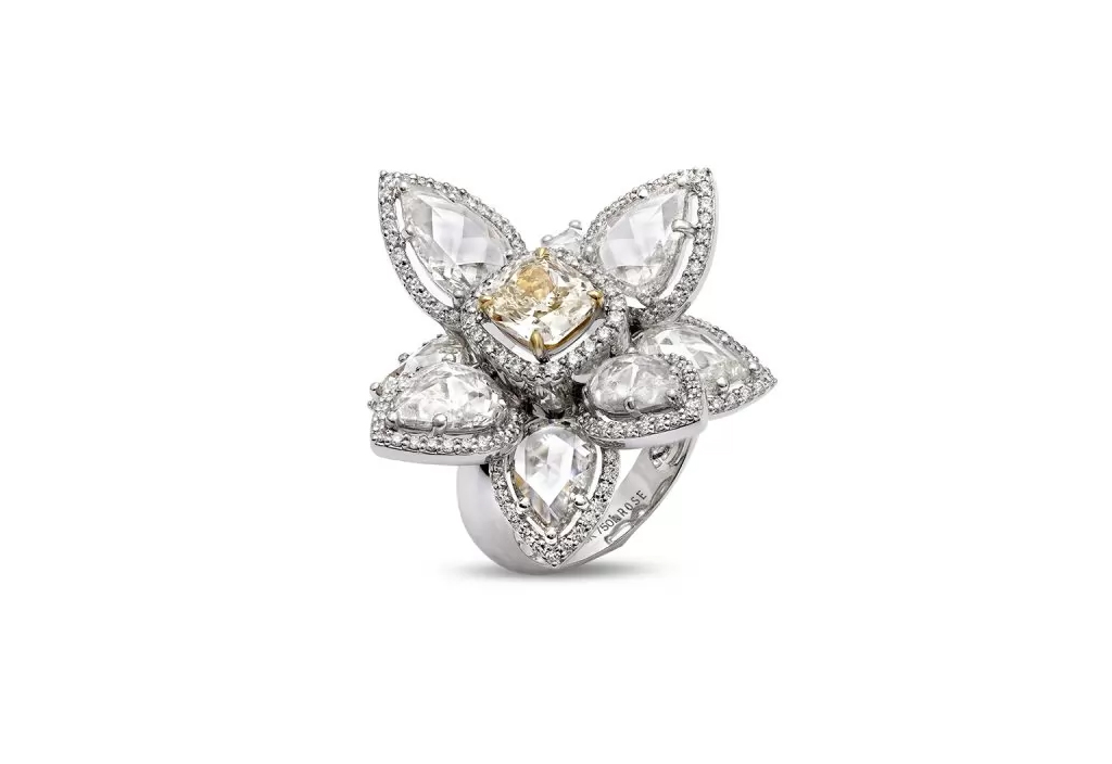 Golden Iris Diamond Ring