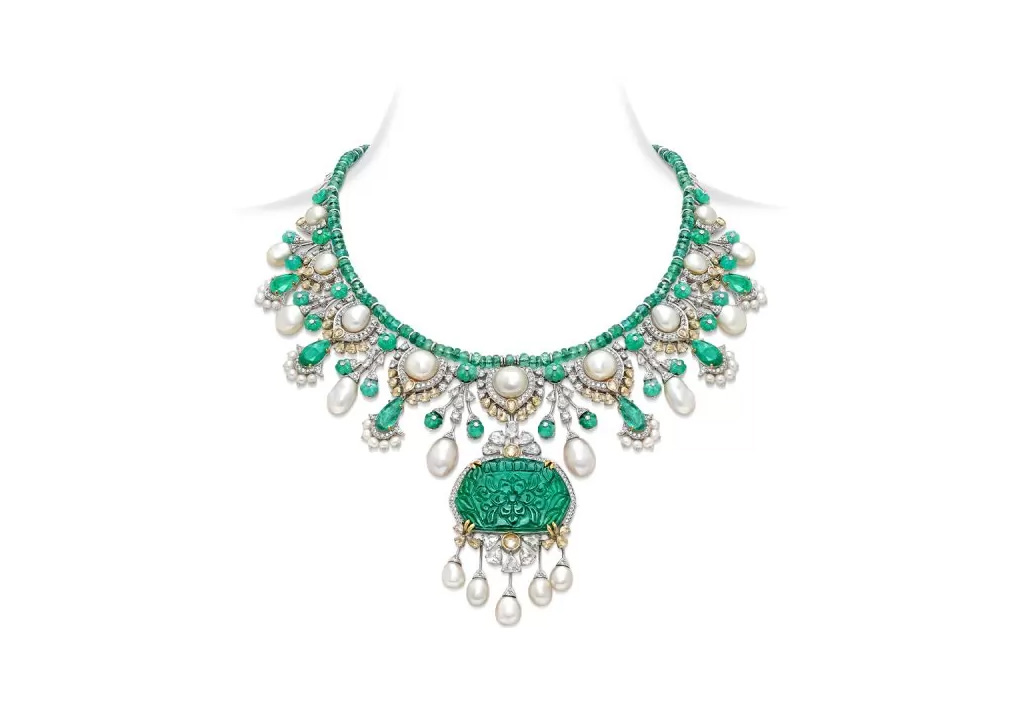 Carved Emerald And Pearl Bridal Necklace