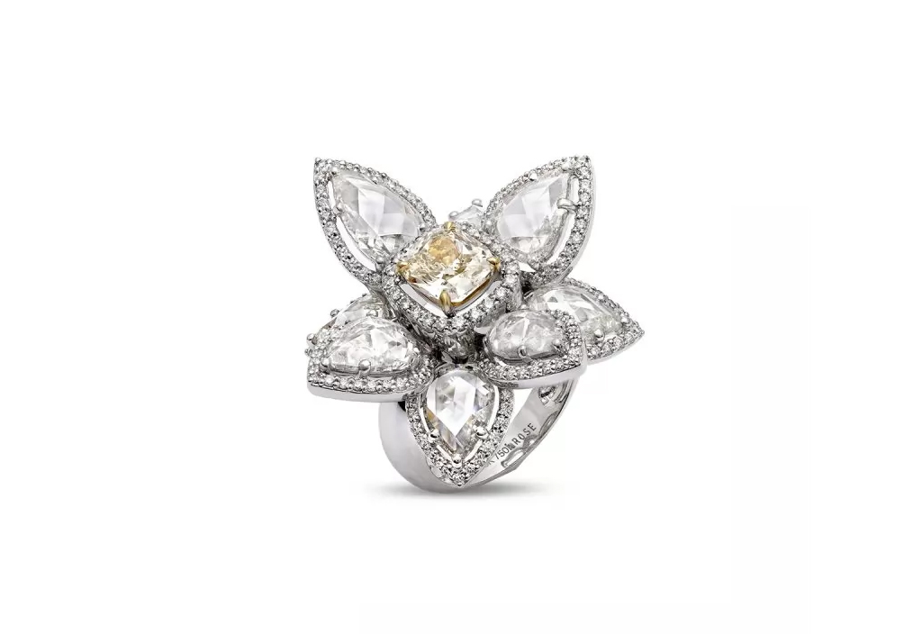 Golden Iris Diamond Ring