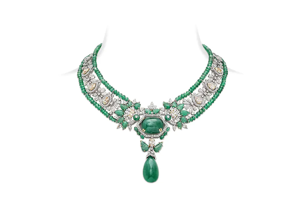 EMERALD CABOCHON DIAMOND NECKLACE