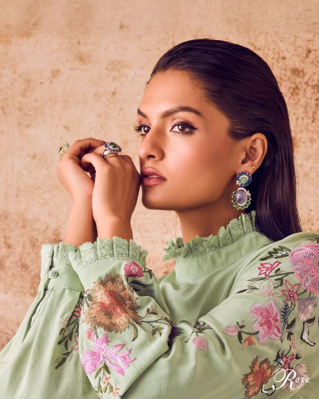 A Vibrant Celebration of Colour and Craftsmanship, these Radiant Tanzanite and Emerald Earrings and Ring from our #ColoursofLife Collection.

Outfit: @patineofficial

#TheHouseofRose #RoseJewellery #LuxuryJewellery #DesignerJewellery #NaturalDiamonds #Gemstones #Emeralds #Tanzanites #Earrings #Ring #RoseFineJewellery #JewelleryDesign #LuxuryLifestyle #HighJewellery #hautejoaillerie